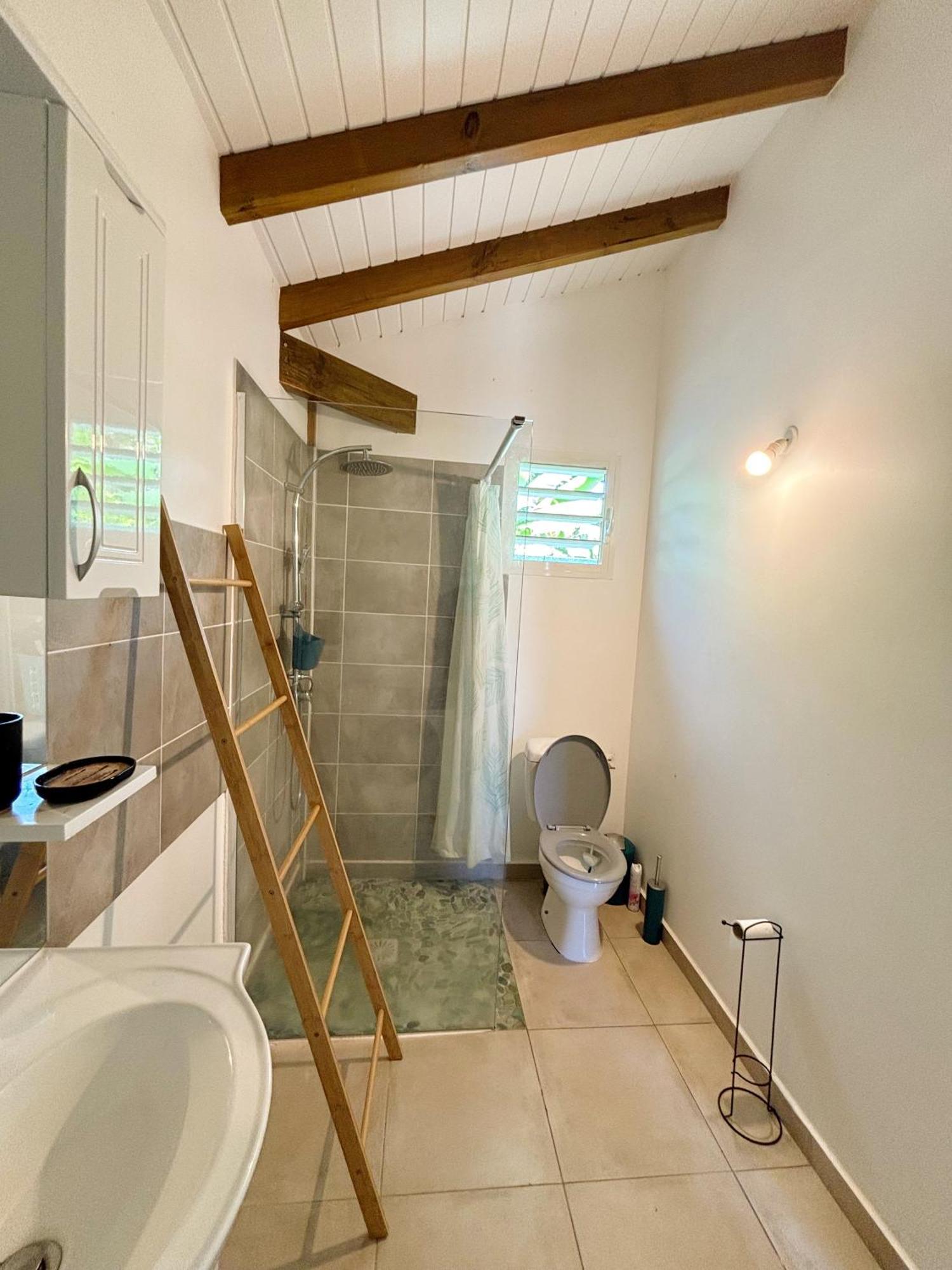 Bunghello Village Piscine & Spa Trois-Rivières Екстериор снимка